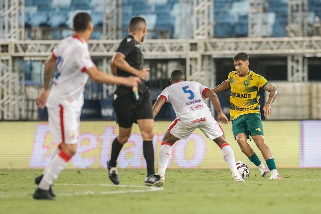 Cuiabá vence o Náutico por 3 a 0 na Arena Pantanal