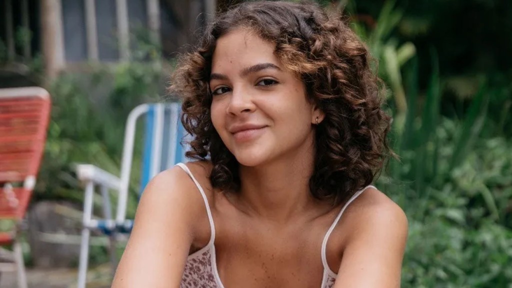 Mel Maia relembra papel em novela e celebra reprise de ‘Além do Tempo’