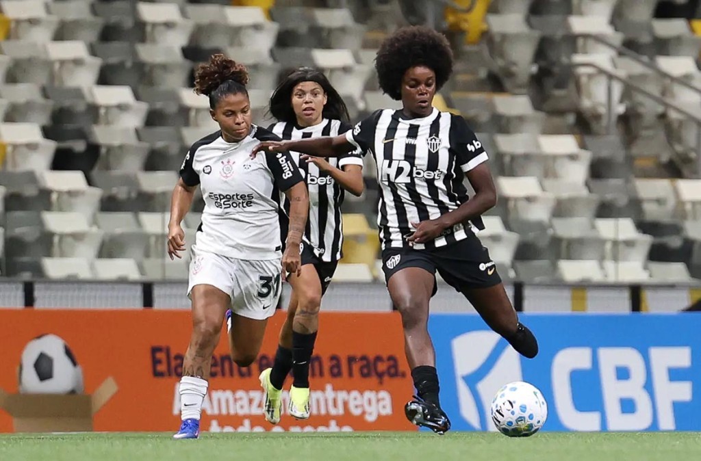 Corinthians inicia Brasileirão Feminino com vitória suada sobre o Atlético-MG