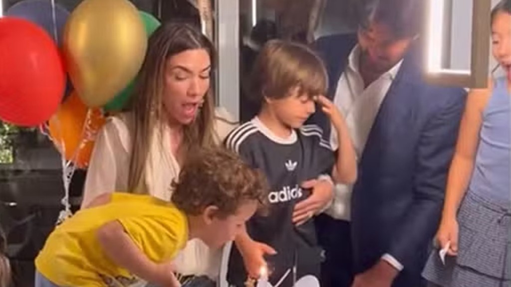 Filho de Rebeca Abravanel rouba cena em festa do filho caçula de Patrícia Abravanel