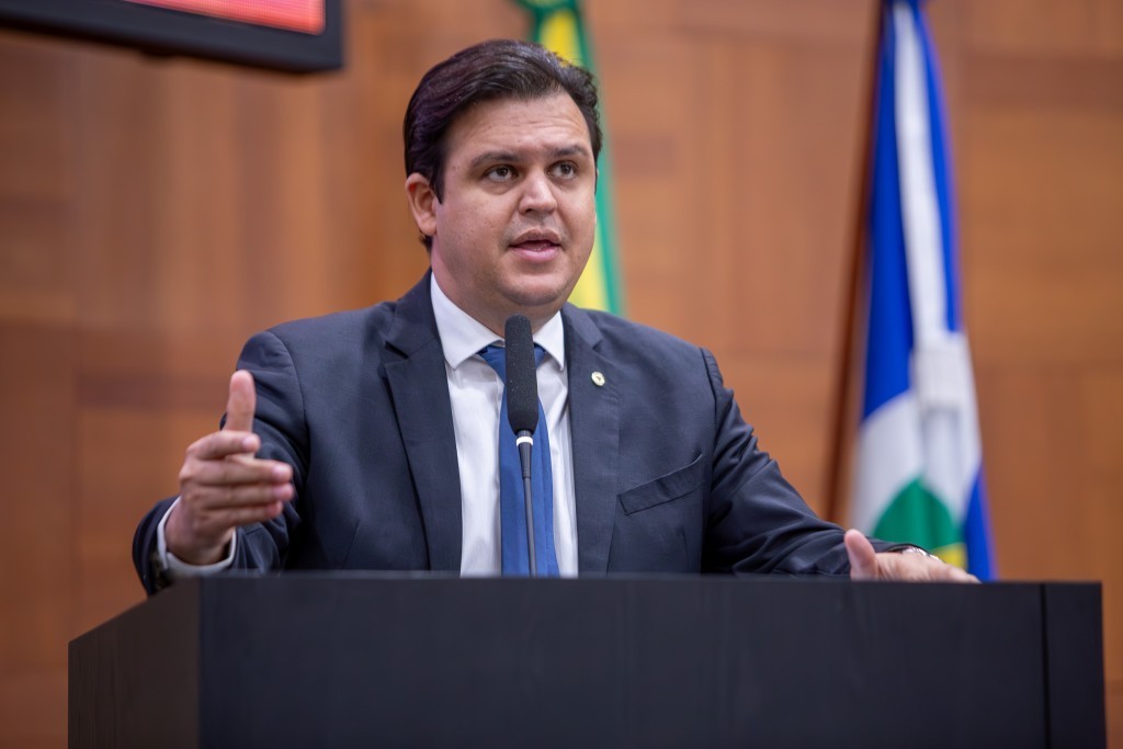 Deputado Thiago Silva reivindica a ampliação de escolas cívico-militares