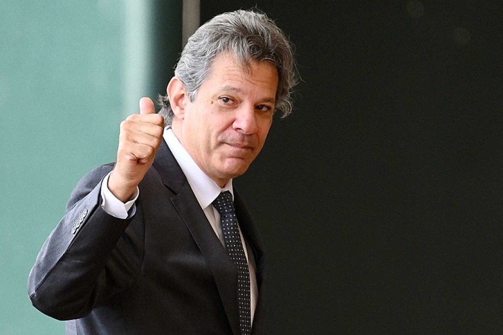 Governo recua em parte do pacote do IOF, mas mantém alta de tributos