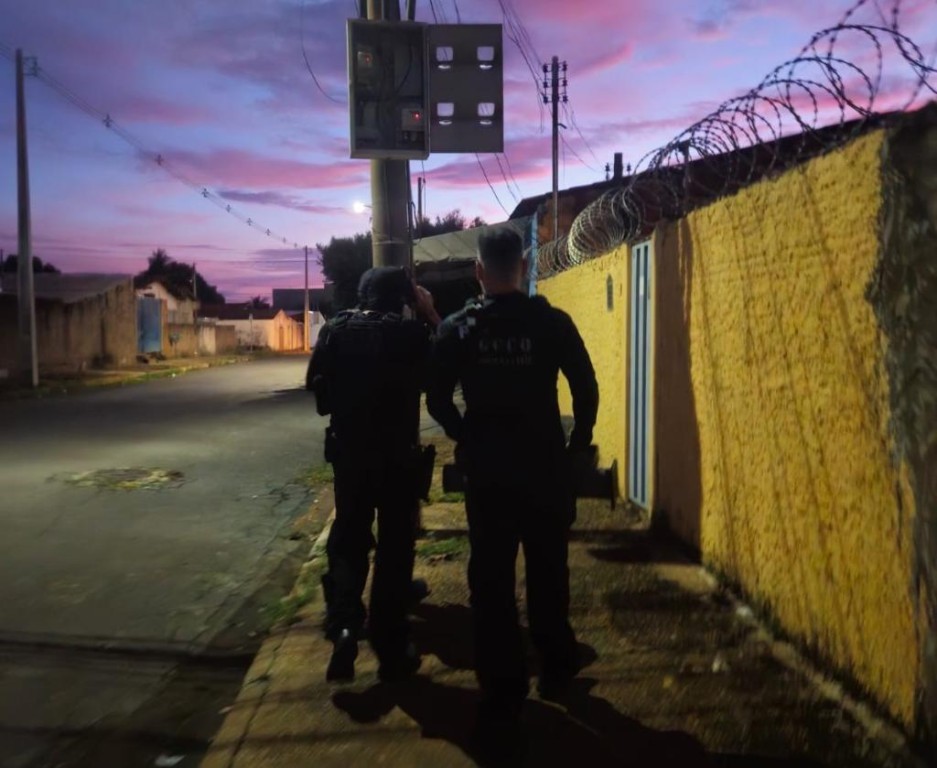 Polícia Civil cumpre mandados contra grupo criminoso envolvido em tentativa de roubo a cooperativa de crédito em Cuiabá