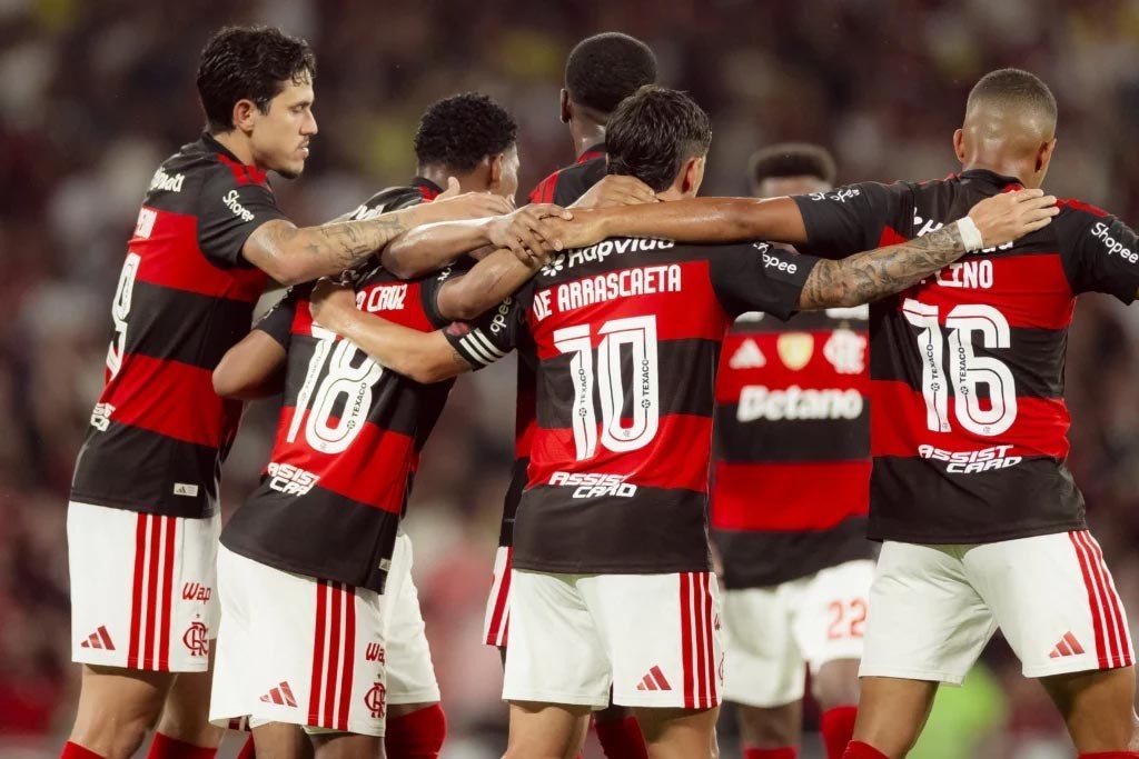 Flamengo vence Madureira e garante ampla vantagem na semifinal do Carioca