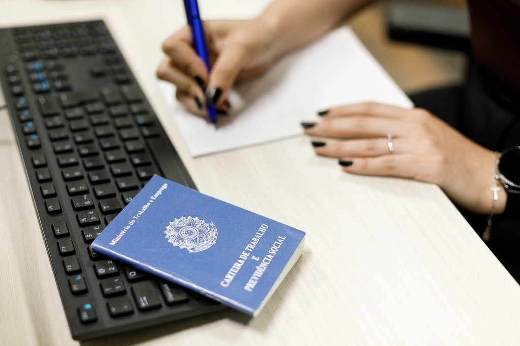 Prefeitura de Cuiabá oferece 183 vagas de emprego nesta sexta-feira