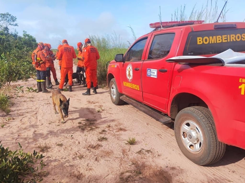Corpo de Bombeiros intensifica buscas por homem desaparecido em área de mata