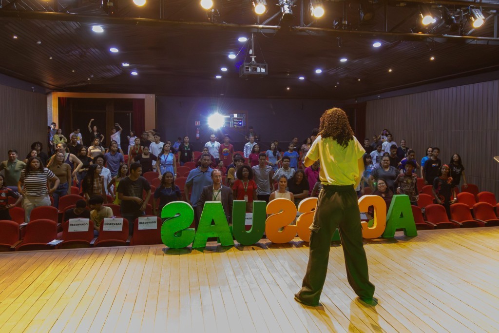 Encontro para jovens oferece orientação profissional e acesso a oportunidades em Cuiabá