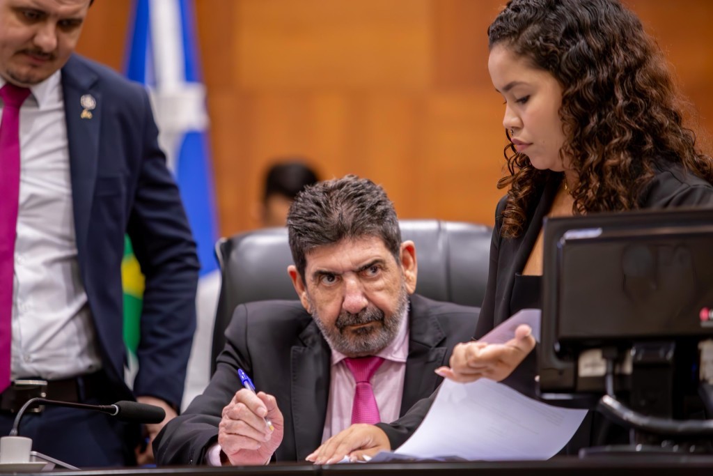 Lei garante prioridade no atendimento odontológico para pessoas com deficiência, pacientes com hanseníase, câncer e TEA
