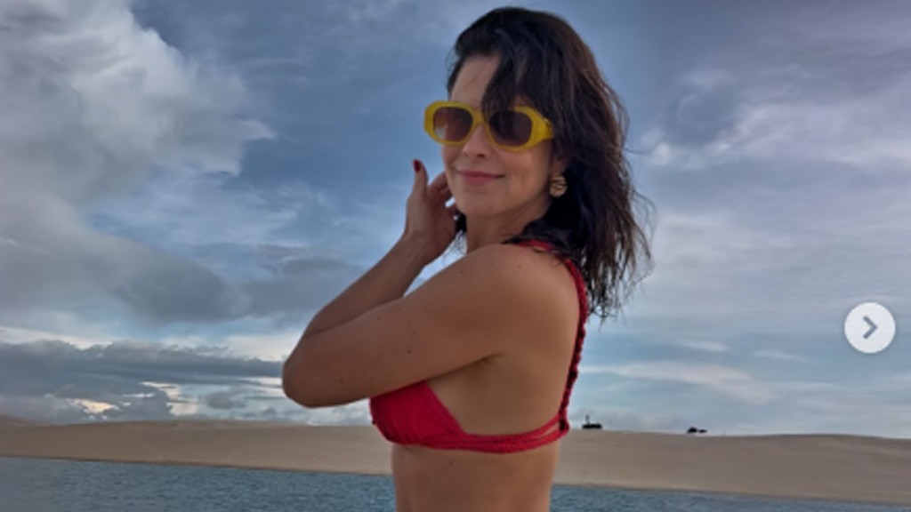 Samara Felippo exibe bronzeado e revela curiosidades pessoais em trend: ‘Viciada’