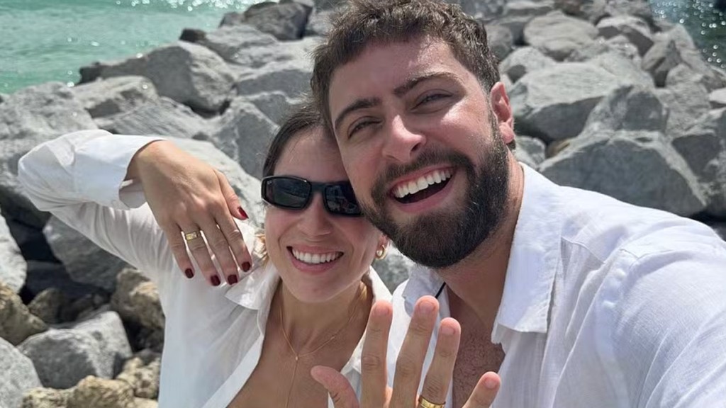 Eike Duarte surpreende Natália Vivacqua com novo pedido de casamento: ‘Sim’