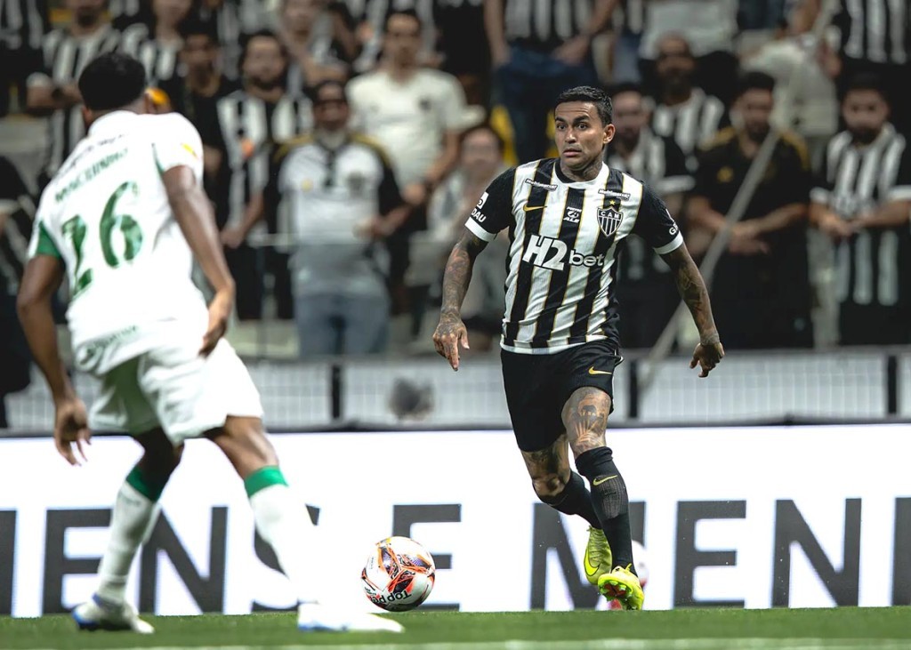 América-MG arranca empate nos acréscimos contra o Atlético-MG