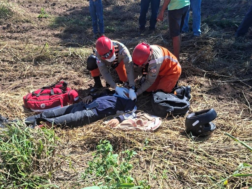 Corpo de Bombeiros atua em dois acidentes envolvendo motociclistas