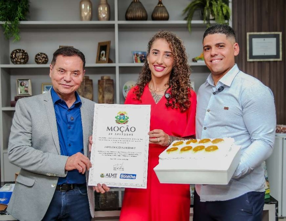 Sessão solene requerida pelo deputado Eduardo Botelho homenageia lideranças comunitárias, voluntários e empreendedores com moções de aplausos