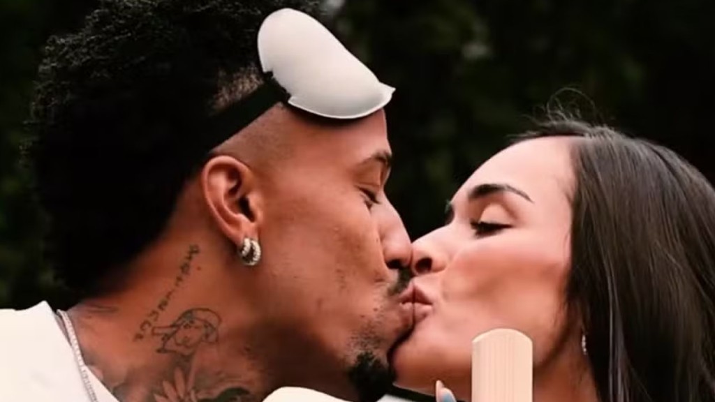 Tainá Militão revela sexo do bebê em vídeo emocionante ao lado de Militão: ‘Vem ver!’
