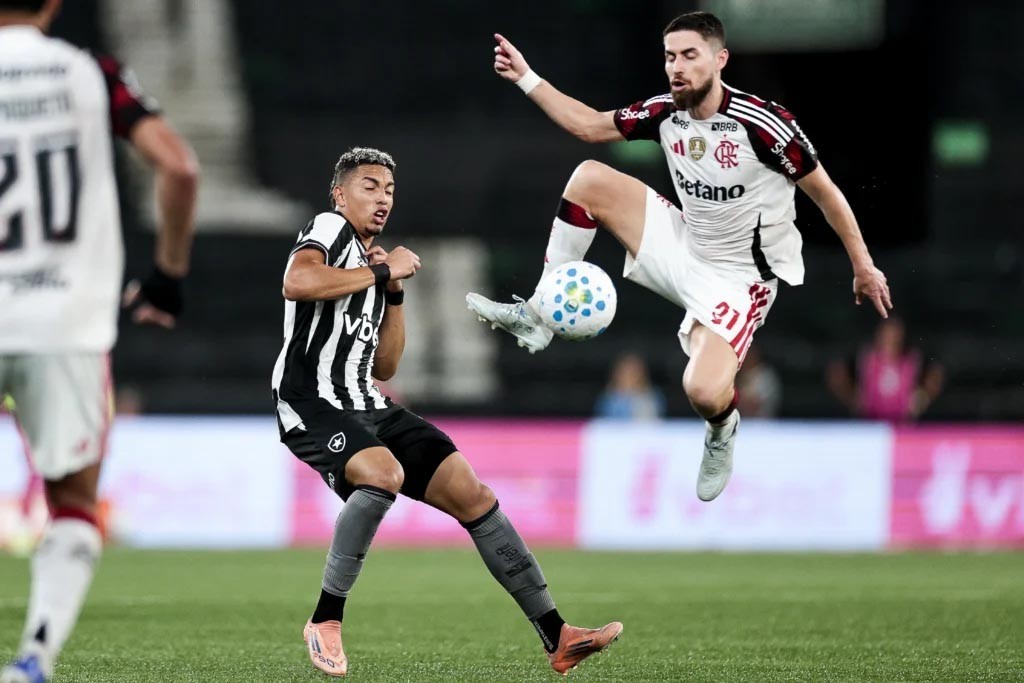 Flamengo vence Botafogo por 3 a 0 pelo Brasileirão