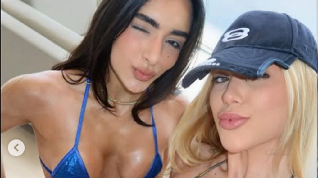 Virginia Fonseca esbanja boa forma em piscina de vidro ao lado de amiga em Dubai