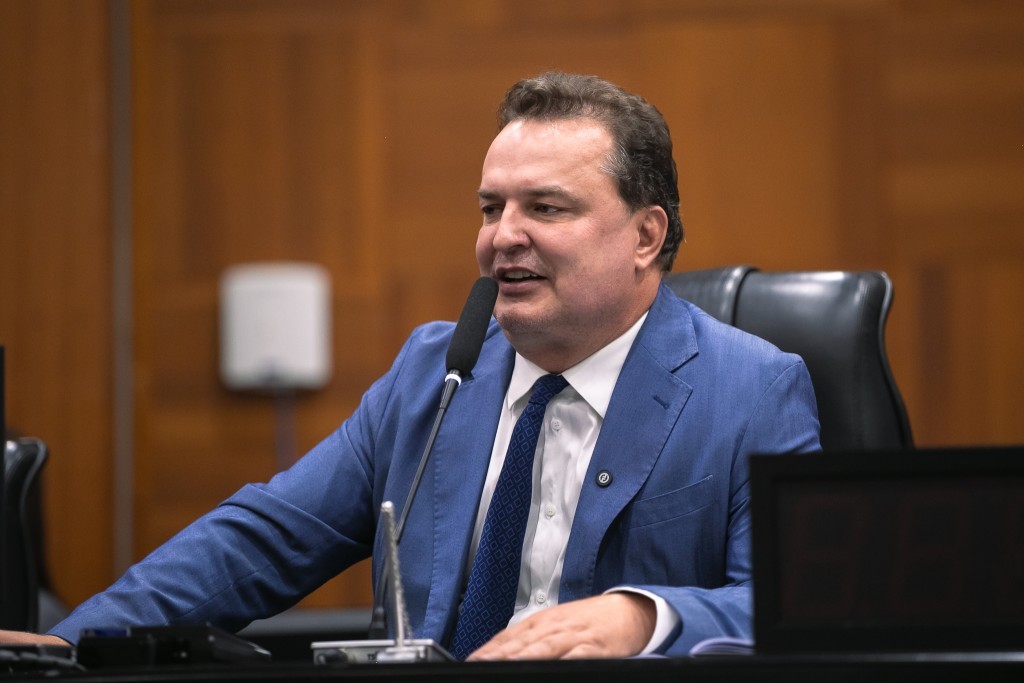 Muito além da dor, conheça os direitos garantidos por lei para quem tem fibromialgia