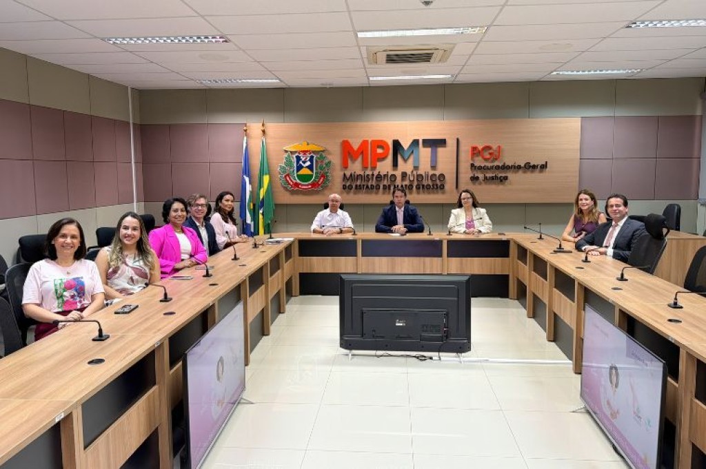 Prevenção e cuidado marcam ação do Outubro Rosa no MPMT