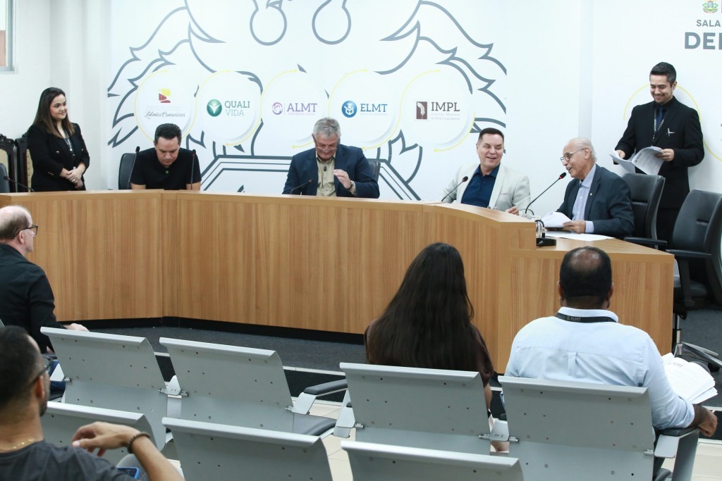 CCJR analisa 50 projetos em segunda reunião ordinária
