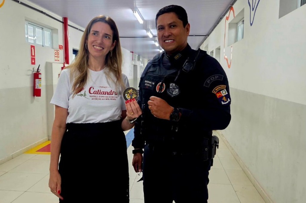 Atuação do FloreSer rende Moeda Honorífica do 3º BPM à Promotoria