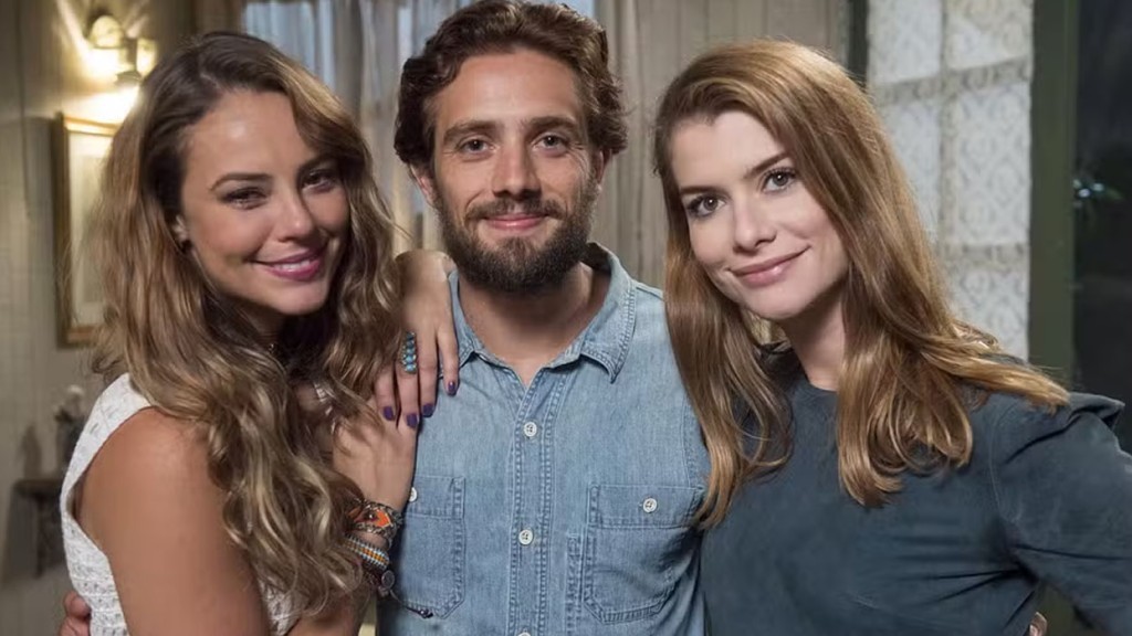 ‘Além do Tempo’ volta à e substitui ‘Terra Nostra’ na faixa Edição Especial: ‘Em abril’