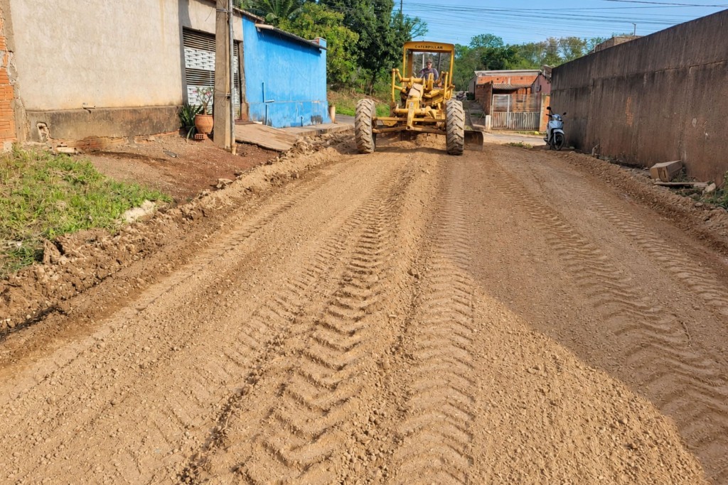 Prefeitura conclui manutenção em 20 ruas do Altos da Glória para melhorar trafegabilidade