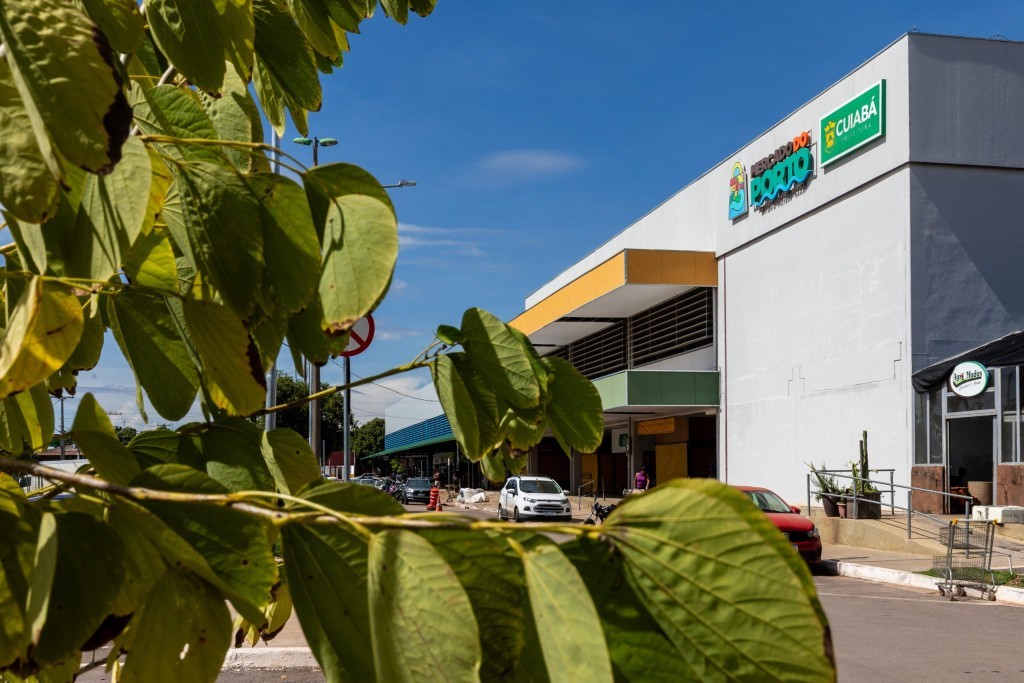 Mutirão leva serviços da Justiça Eleitoral ao Mercado do Porto, em Cuiabá