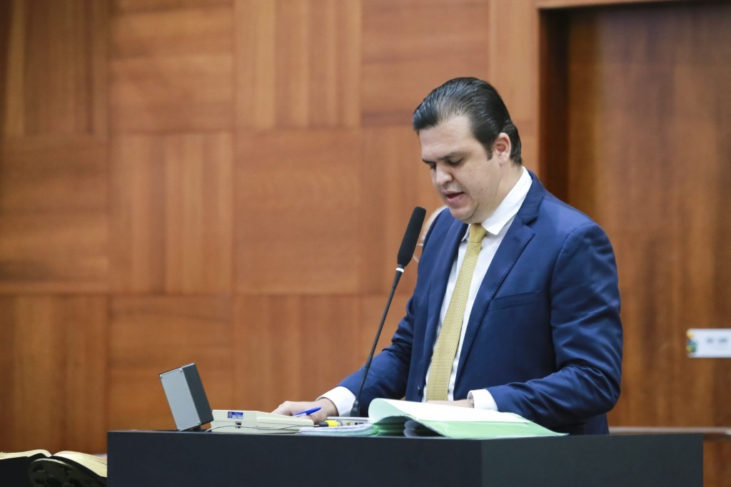 Deputado Thiago cobra instalação de campus definitivo da Unemat em Rondonópolis