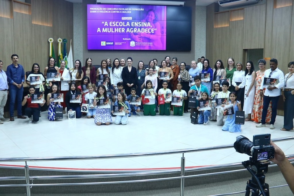 Concurso premia estudantes de Sinop por produções artísticas em defesa das mulheres