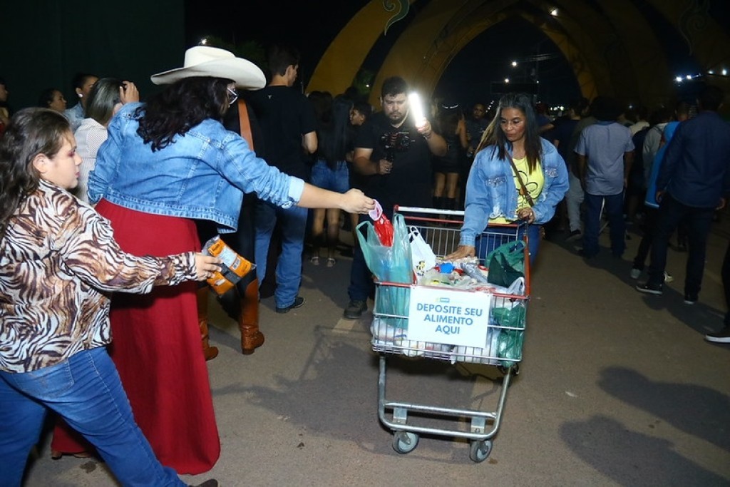 Exponorte segue nesta sexta (29) e sábado (30) com atrações nacionais e entrada solidária de 1kg de alimento
