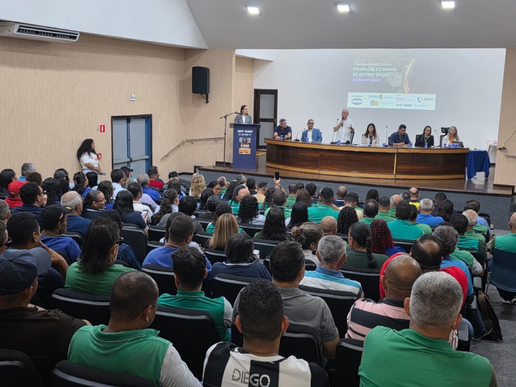 Mais de 200 profissionais do transporte coletivo recebem treinamento contra assédio sexual