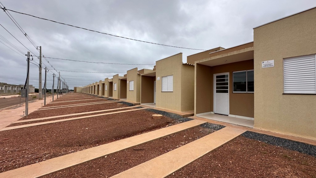 Governo de MT e União entregam 125 casas em Várzea Grande nesta segunda-feira (7)