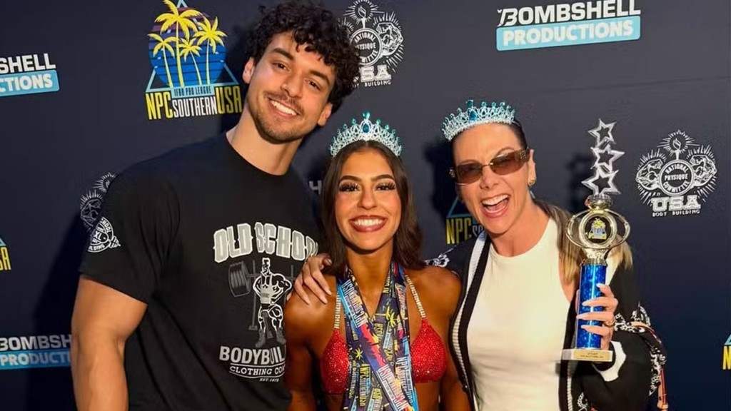 Filho e nora de Xanddy e Carla Perez celebram fim de temporada fitness