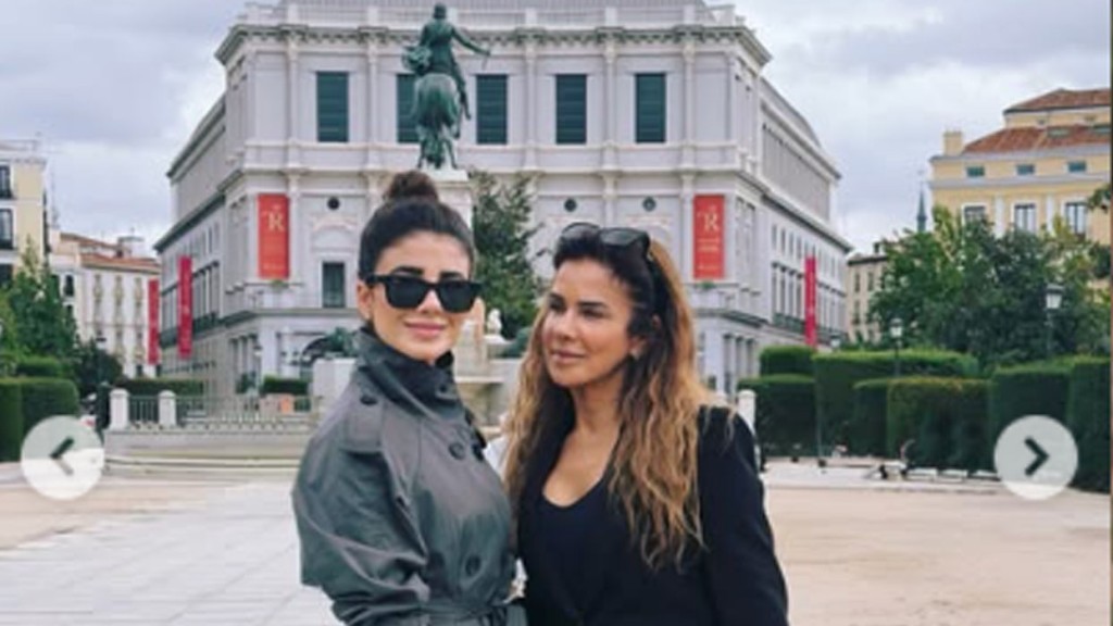 Paula Fernandes desembarca em Madri e compartilha registros da viagem: ‘Spain’