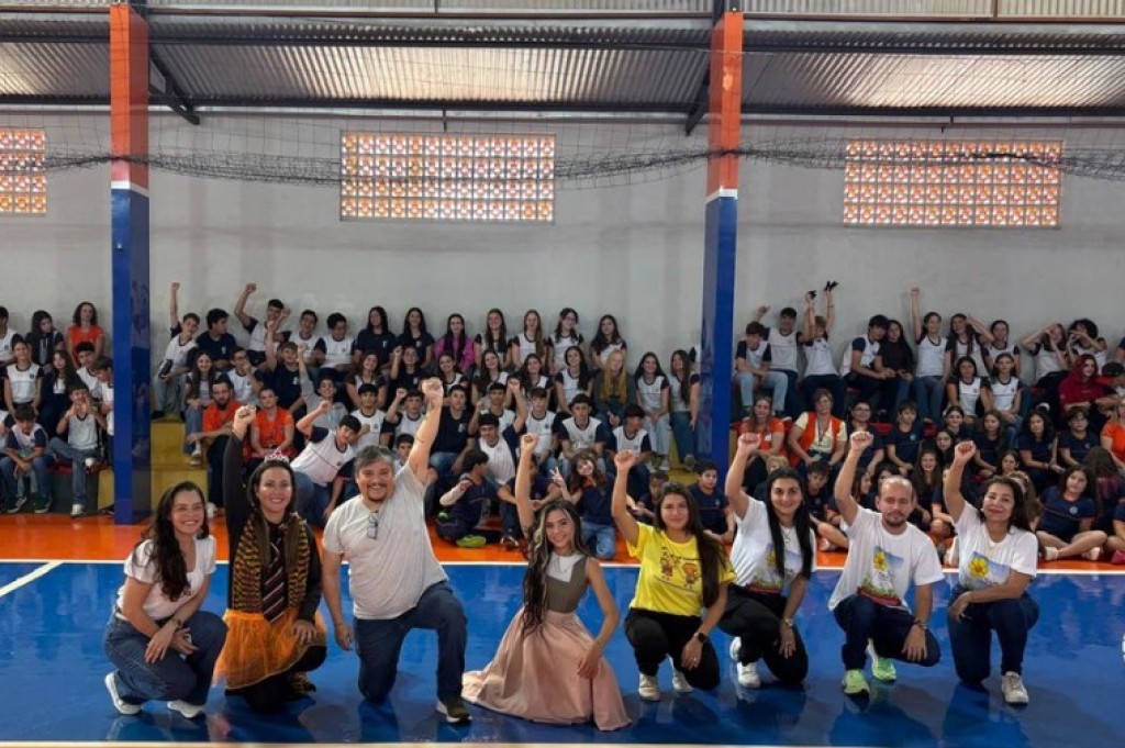 Apresentações teatrais beneficiam 4 mil pessoas em Sapezal e Feliz Natal