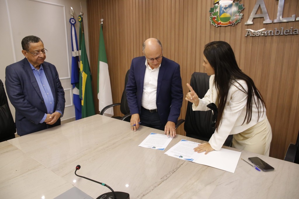 ALMT firma parceria técnica para implantação do projeto "Ouro Sem Mercúrio" na Baixada Cuiabana