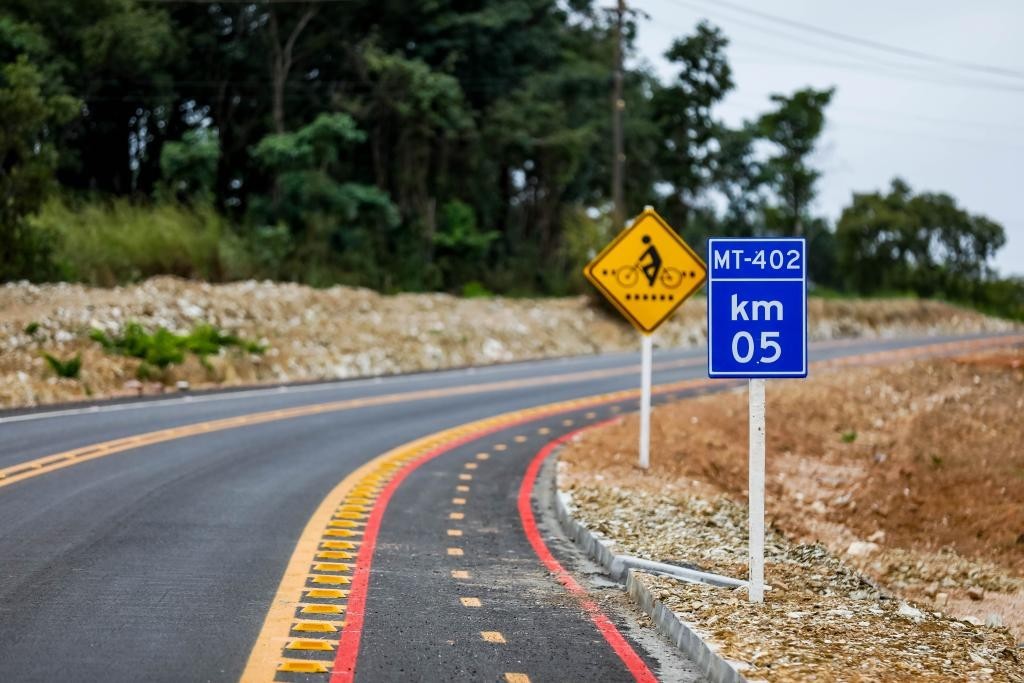 Governo de MT inaugura asfalto novo ligando Ponte de Ferro e Coxipó do Ouro em Cuiabá neste sábado (23)