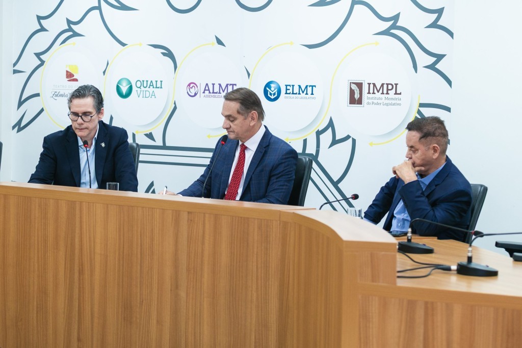 ALMT ouve secretário Rogério Gallo sobre acordo entre governo do estado e Oi