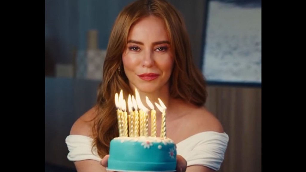 Paolla Oliveira celebra aniversário com surpresa e piquenique ao amanhecer