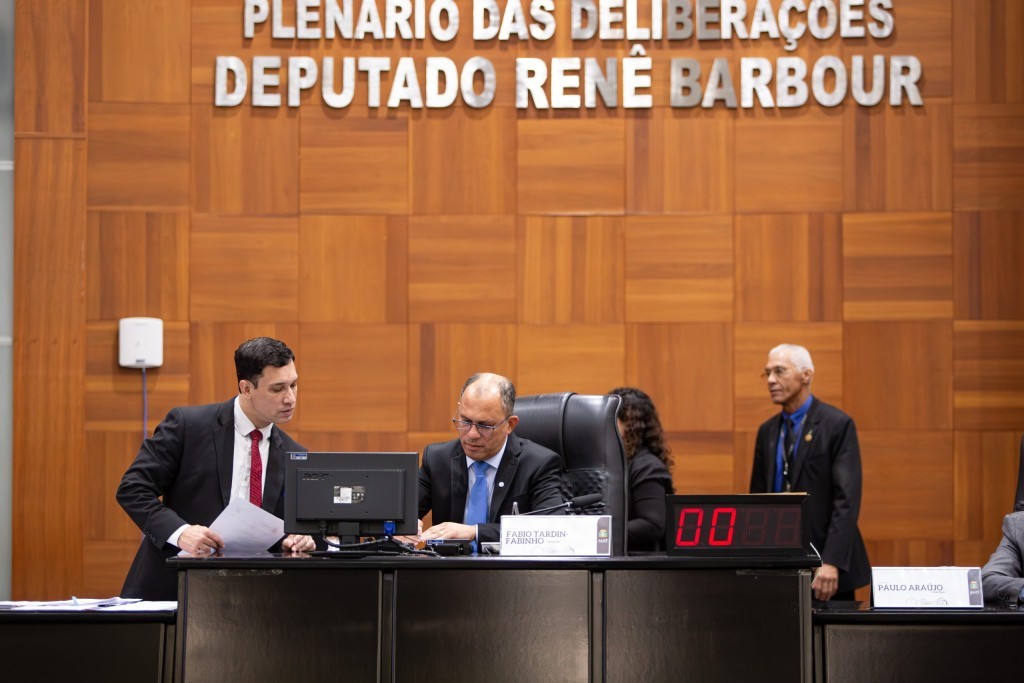 Projeto de autoria de Fabinho cria selo para incentivar valorização de garis e catadores em Mato Grosso