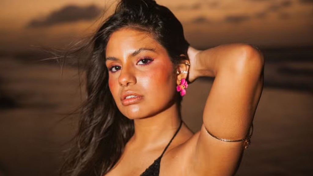 Gabriela Saporito celebra 22 anos com ensaio em praia de Jericoacoara