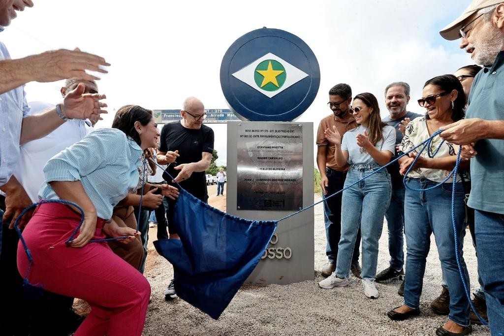 Governo recupera asfalto de rodovias em Poconé: "Feito inédito", afirma prefeito