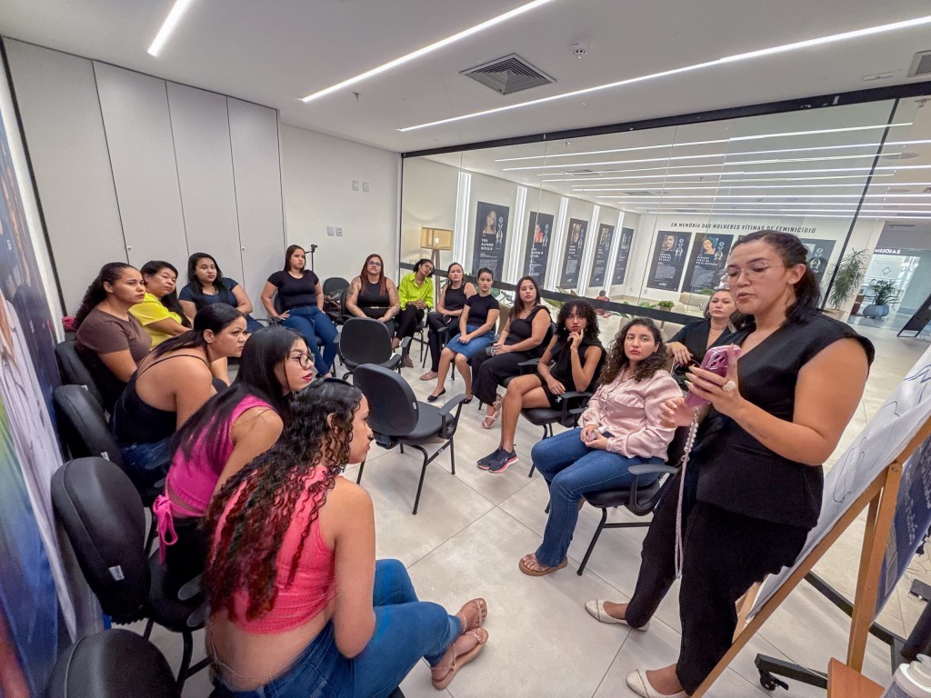 Secretaria da Mulher de Cuiabá oferece cursos gratuitos de unhas de gel e confeitaria