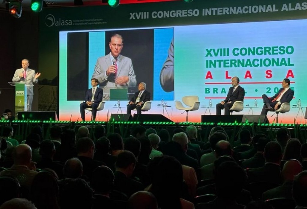 Governo estuda seguro rural e crédito em dólar para fortalecer o próximo Plano Safra