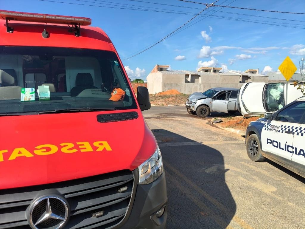 Bombeiros socorrem múltiplas vítimas de acidente de trânsito em Sinop