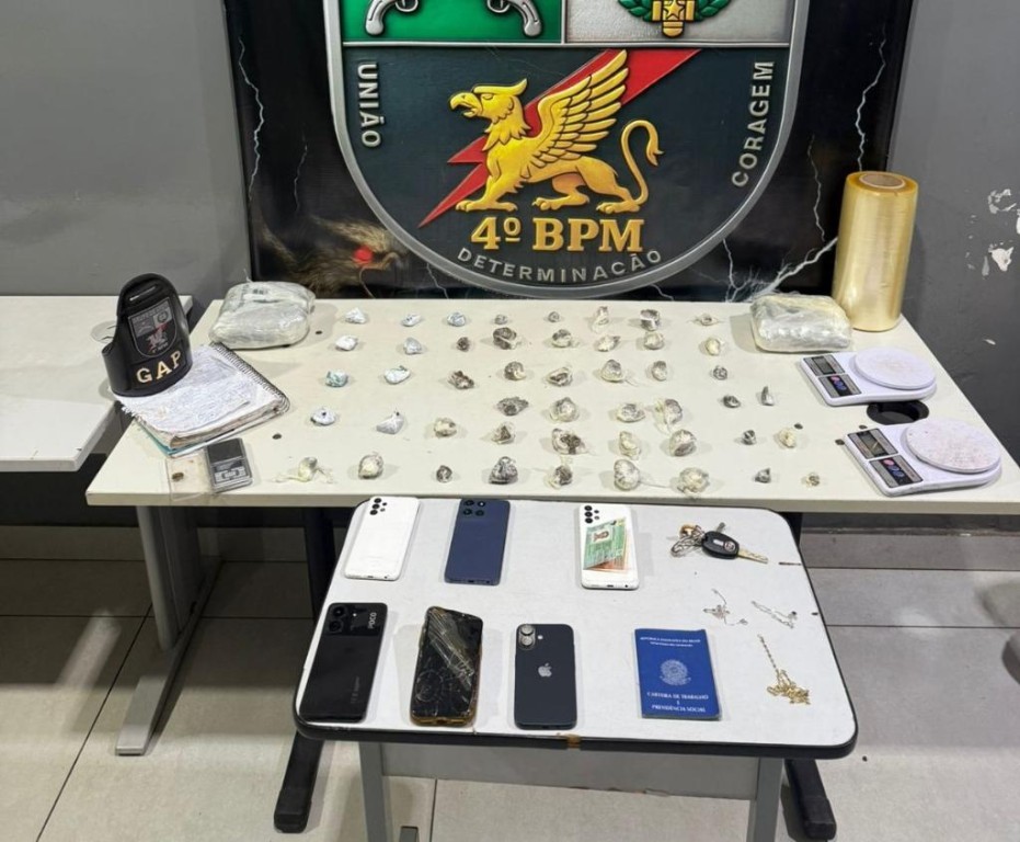 Polícia Militar recupera veículo roubado em Minas Gerais e prende quadrilha por tráfico