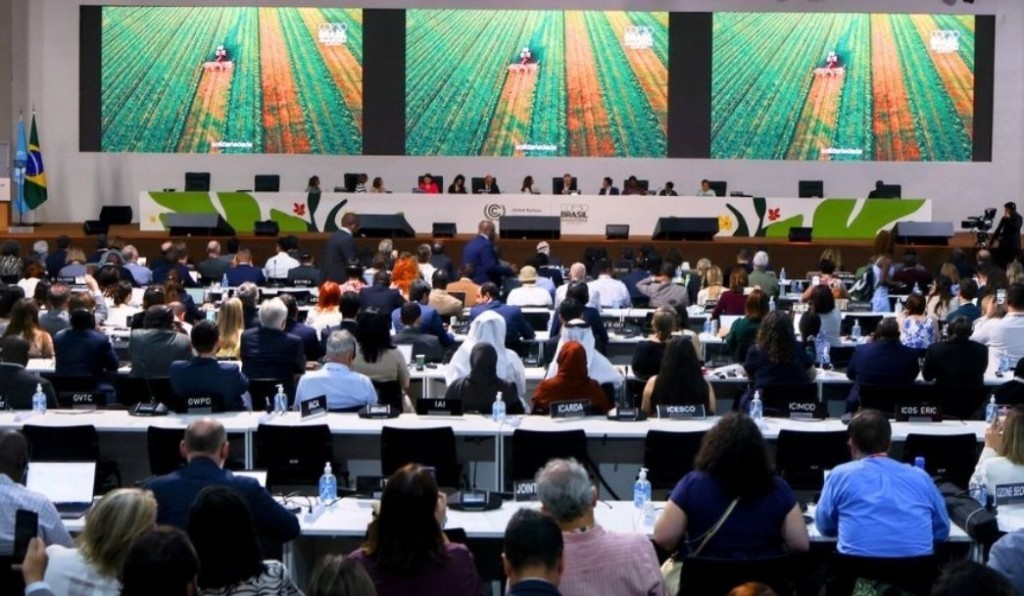 Na reta final, agronegócio abre cinco frentes de debates essenciais sobre agropecuária e clima