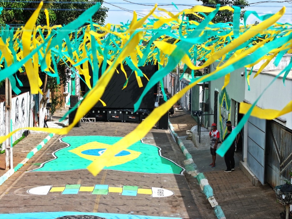 Prefeitura amplia ação e terá seis telões para próximo jogo do Brasil em Cuiabá