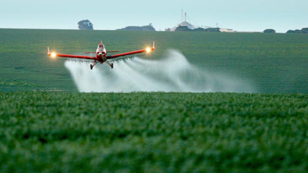 Congresso de aviação agrícola começa terça em Santo Antônio de Leverger