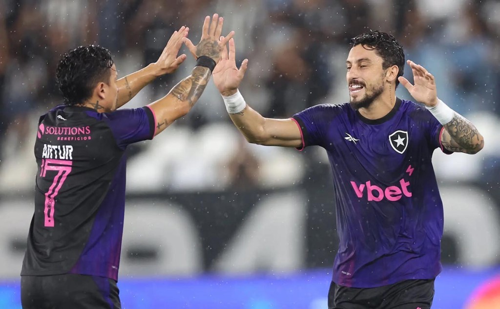 Botafogo vence Bangu e retoma a liderança do Grupo B no Campeonato Carioca